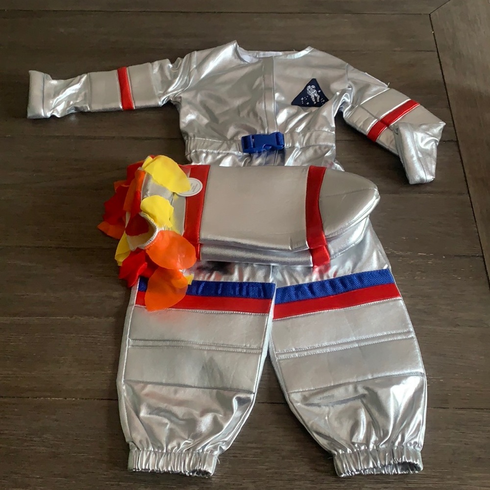 Kids 3T astronaut costume Pottery barn